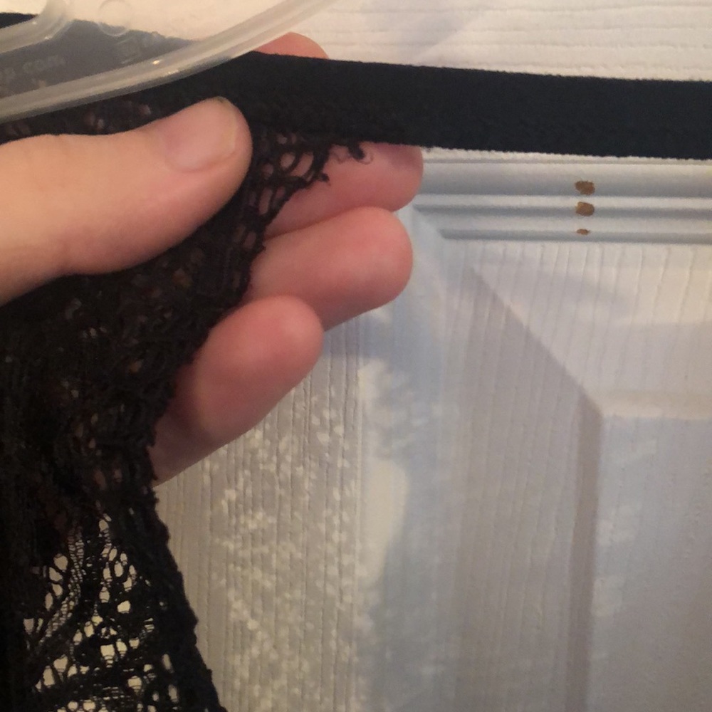 Lacey Padded Black Bralette! - Picture 6 of 7